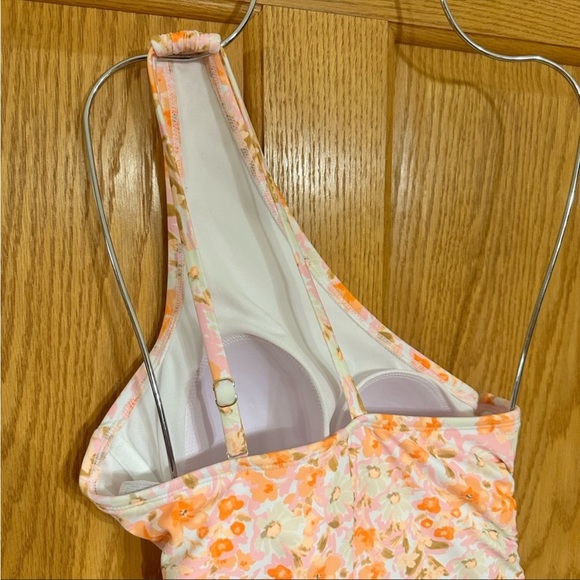 NWT Kona Sol One Shoulder Floral Swimsuit size 24W - Picture 5 of 6